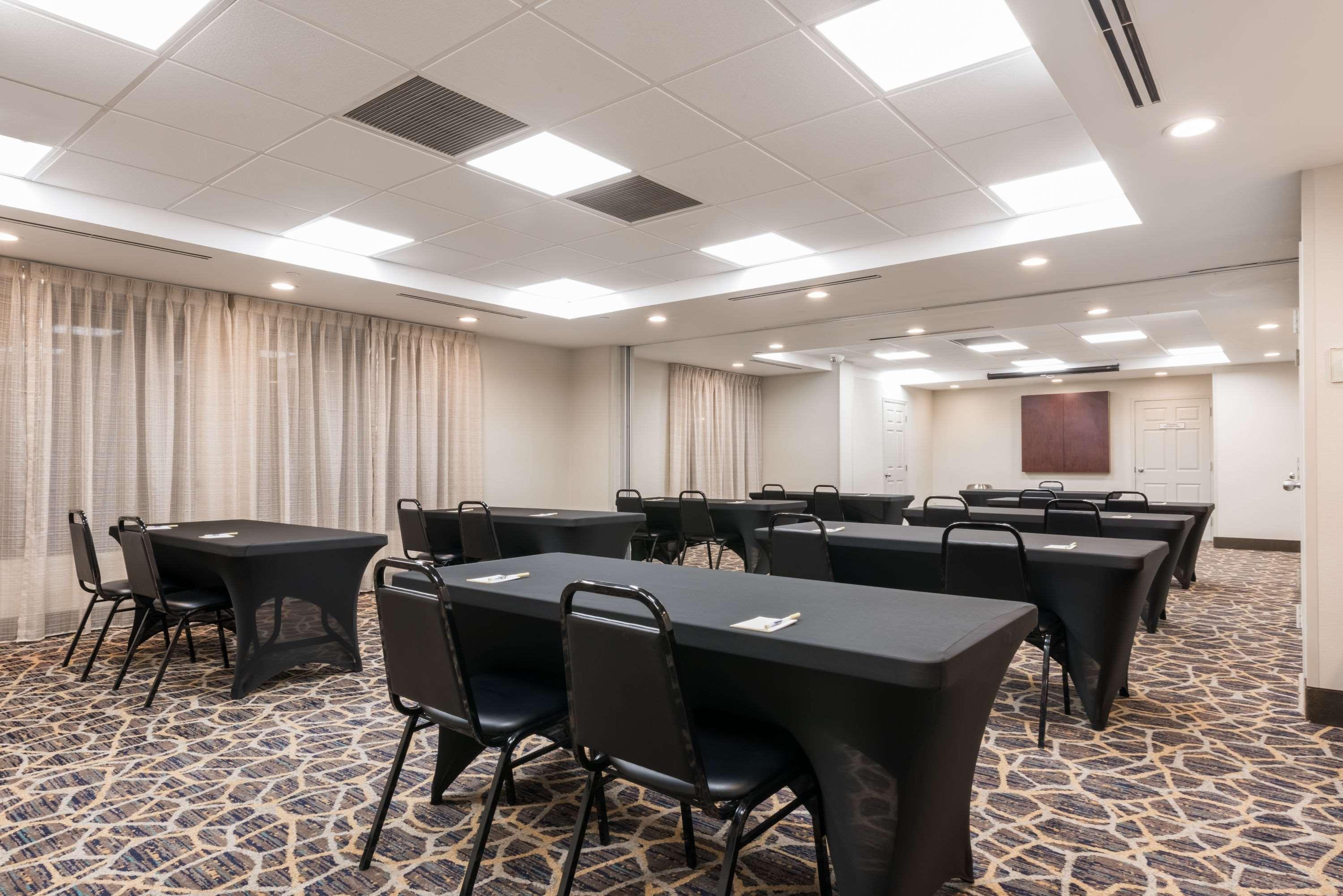 Days Inn By Wyndham Horsham Philadelphia Εξωτερικό φωτογραφία