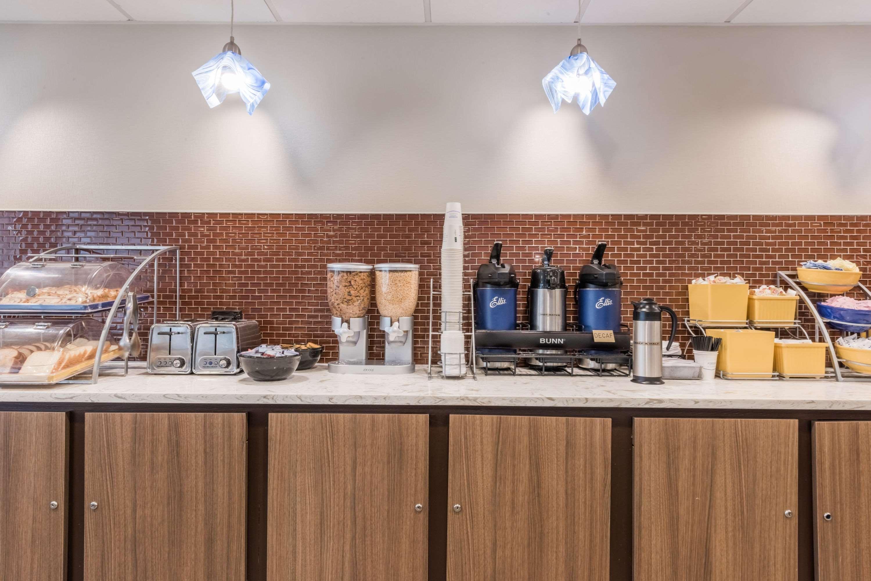 Days Inn By Wyndham Horsham Philadelphia Εξωτερικό φωτογραφία
