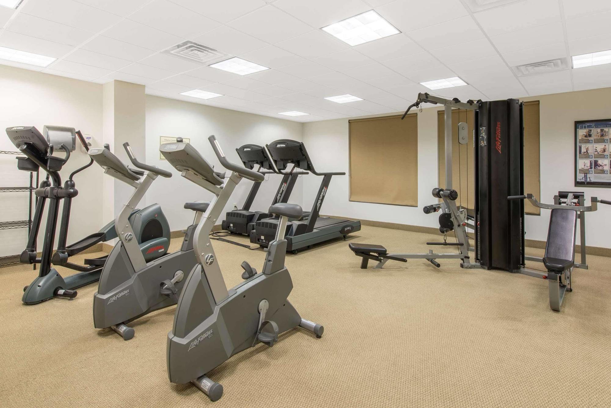 Days Inn By Wyndham Horsham Philadelphia Εξωτερικό φωτογραφία