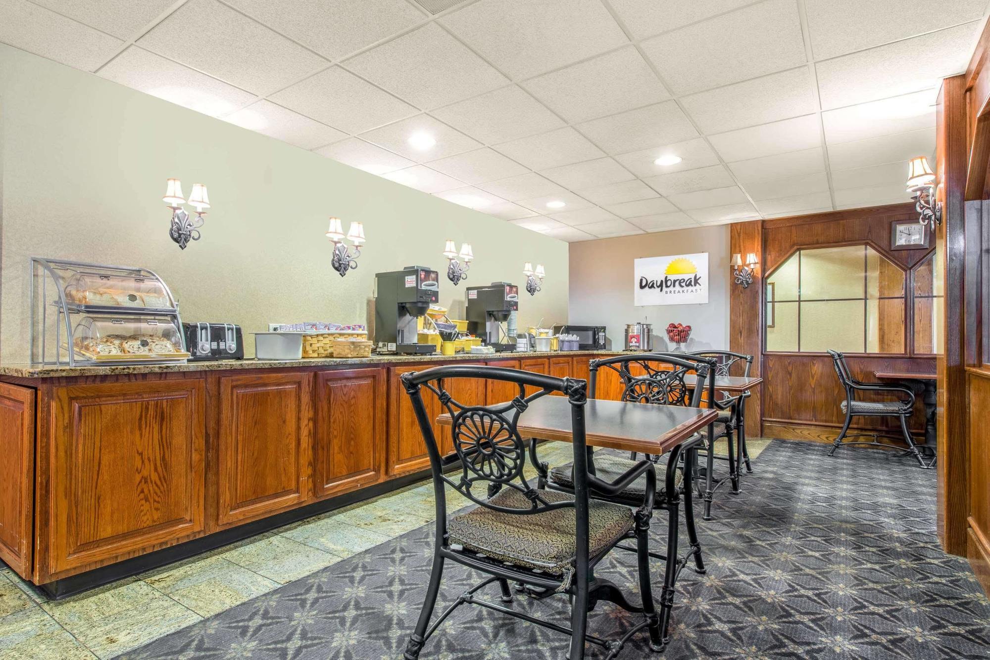 Days Inn By Wyndham Horsham Philadelphia Εξωτερικό φωτογραφία